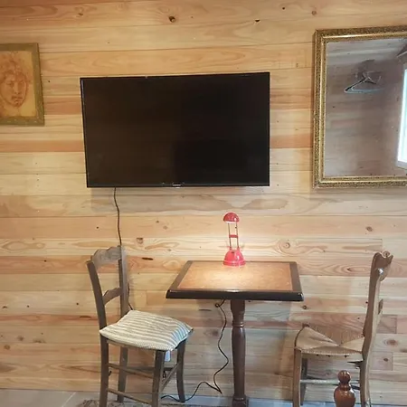 2 Set In Country Side Chalet