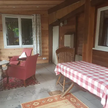2 Set In Country Side Chalet